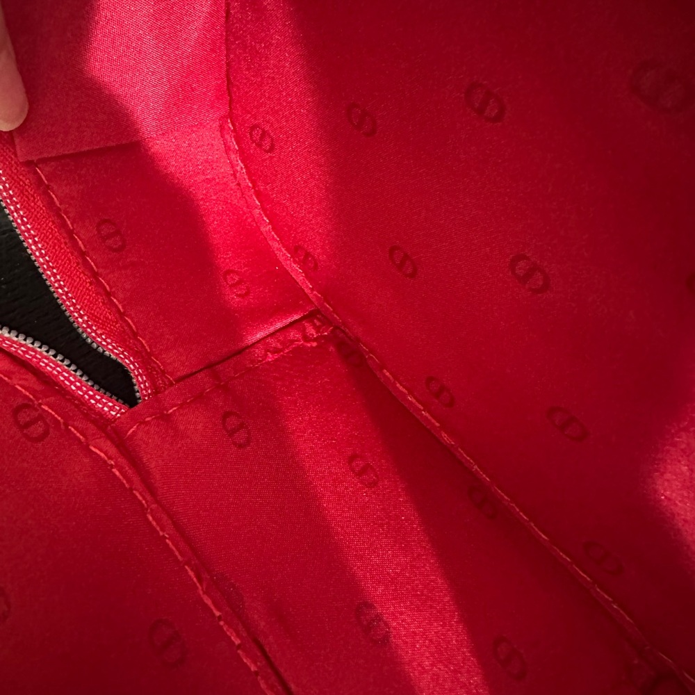 Dior Scarlet Beauty Pouch - Picture 2 of 6